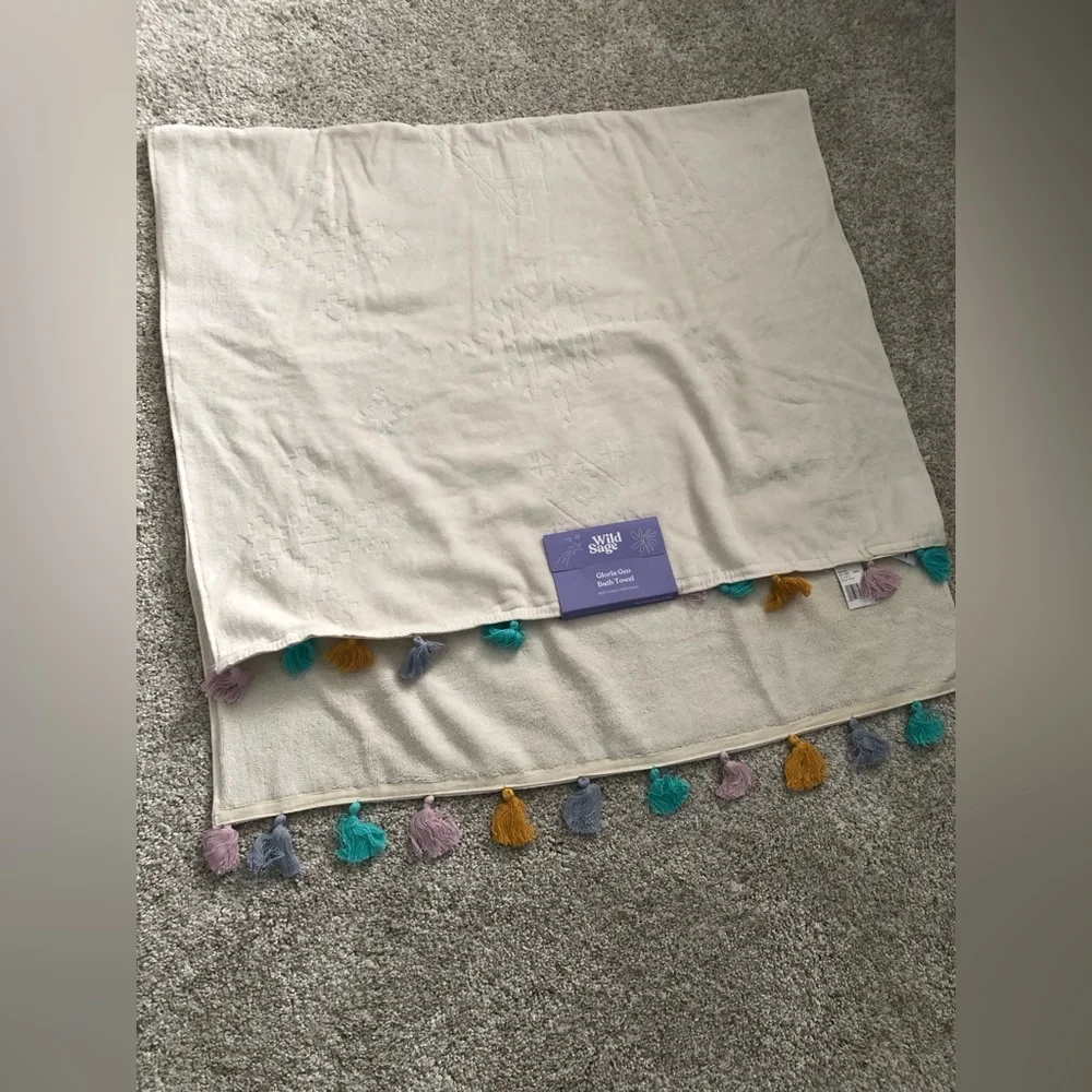 New Wild Sage bath towel, 30”x54”, 100% cotton